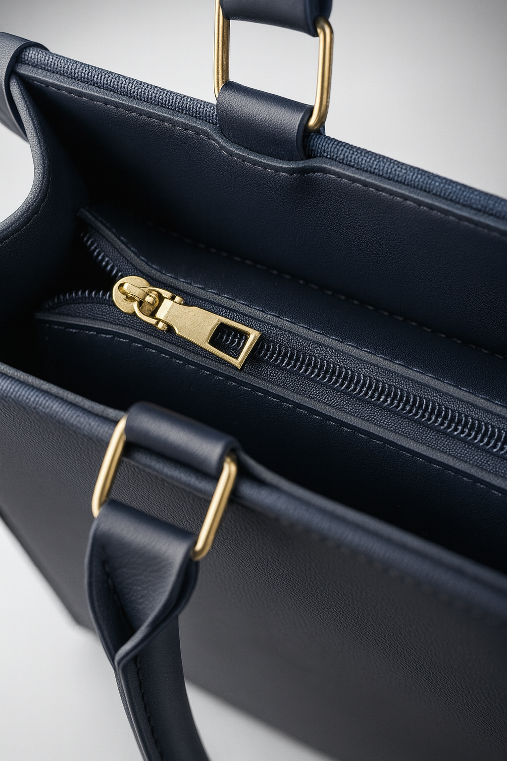 Chic Navy Tote Bag – Coffee &amp; City Girl